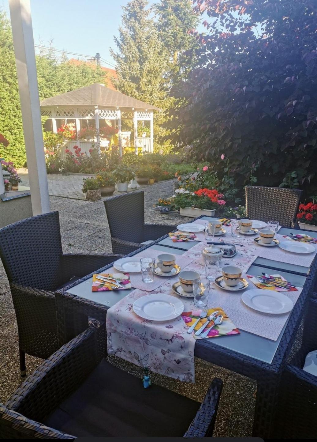Homestay Svata Bagian luar foto